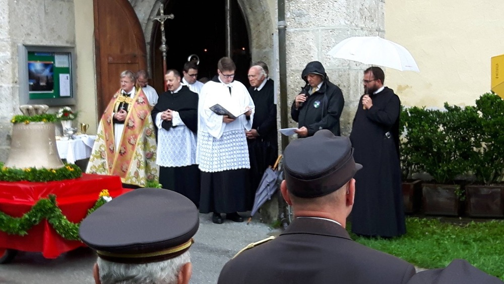 mit Abt Gerhard Hafner OSB / Ulrich Diel Glockenweihe St. Gallen